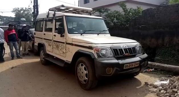 ଚୋରା ମଦ ମାଫିଆଙ୍କ ଅବକାରୀ ଟିମ୍ ଉପରେ ଆକ୍ରମଣ